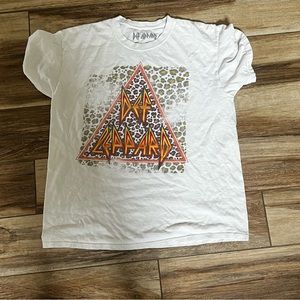 Def Leppard white t-shirt by goody two sleeves